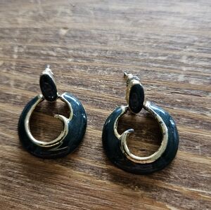 Elegant Gold and Green Earrings